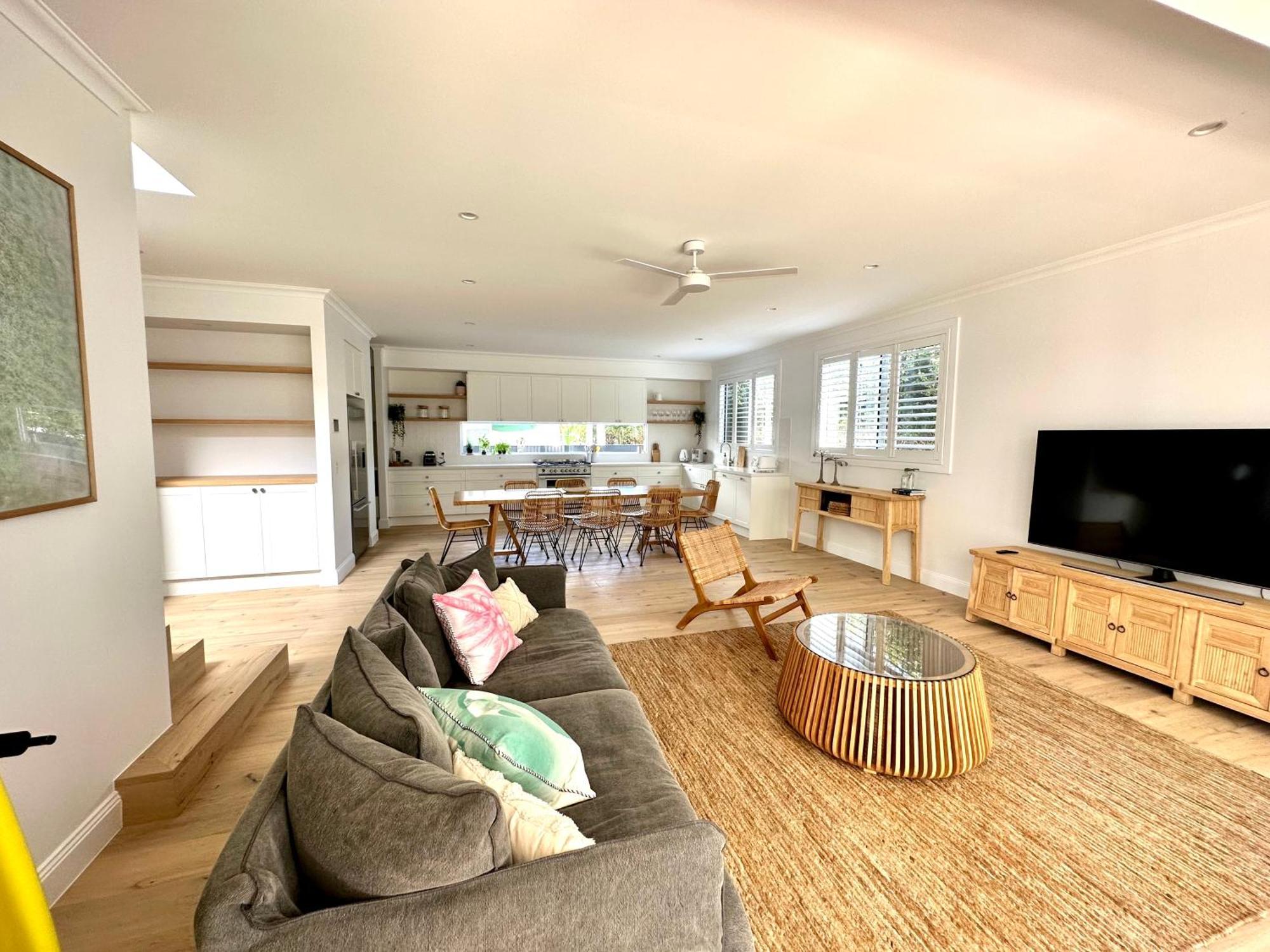 Unwind Guesthouse Byron Bay Exterior photo