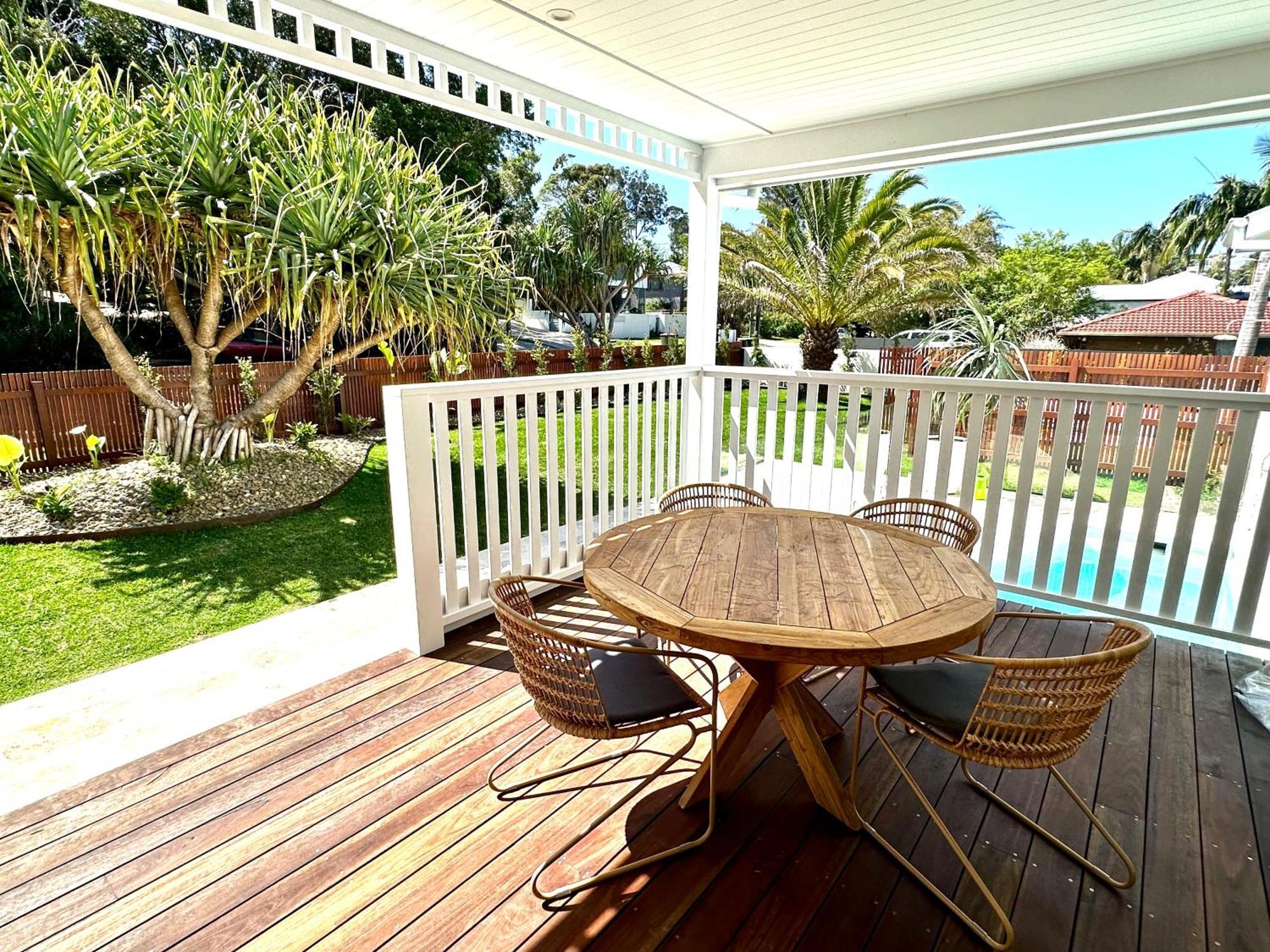Unwind Guesthouse Byron Bay Exterior photo
