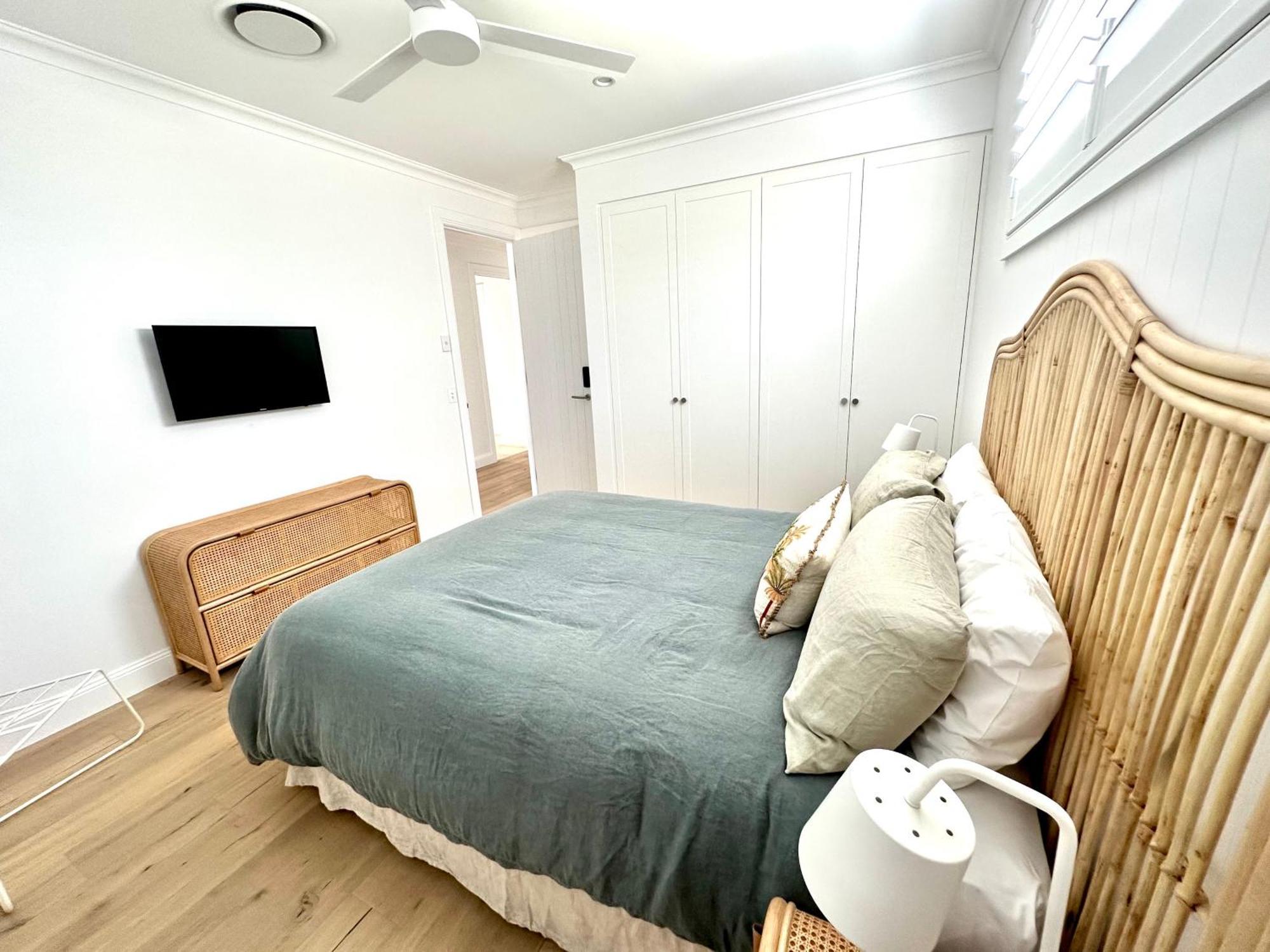 Unwind Guesthouse Byron Bay Exterior photo